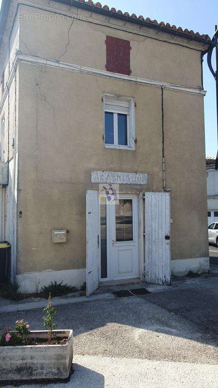 Saint Michel 1 Studio + 1 maison T3 - photo 2