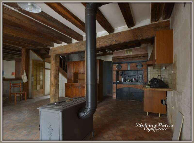 Maison à IVOY-LE-PRE