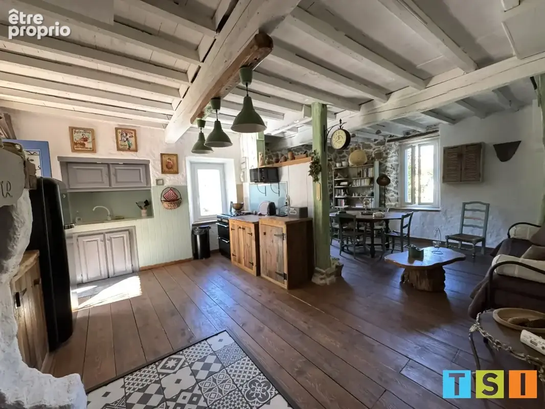 Ancienne bergerie de caractère  Vue Cagire - rénovée T3 avec 828 m² terrain et garage . - photo 25