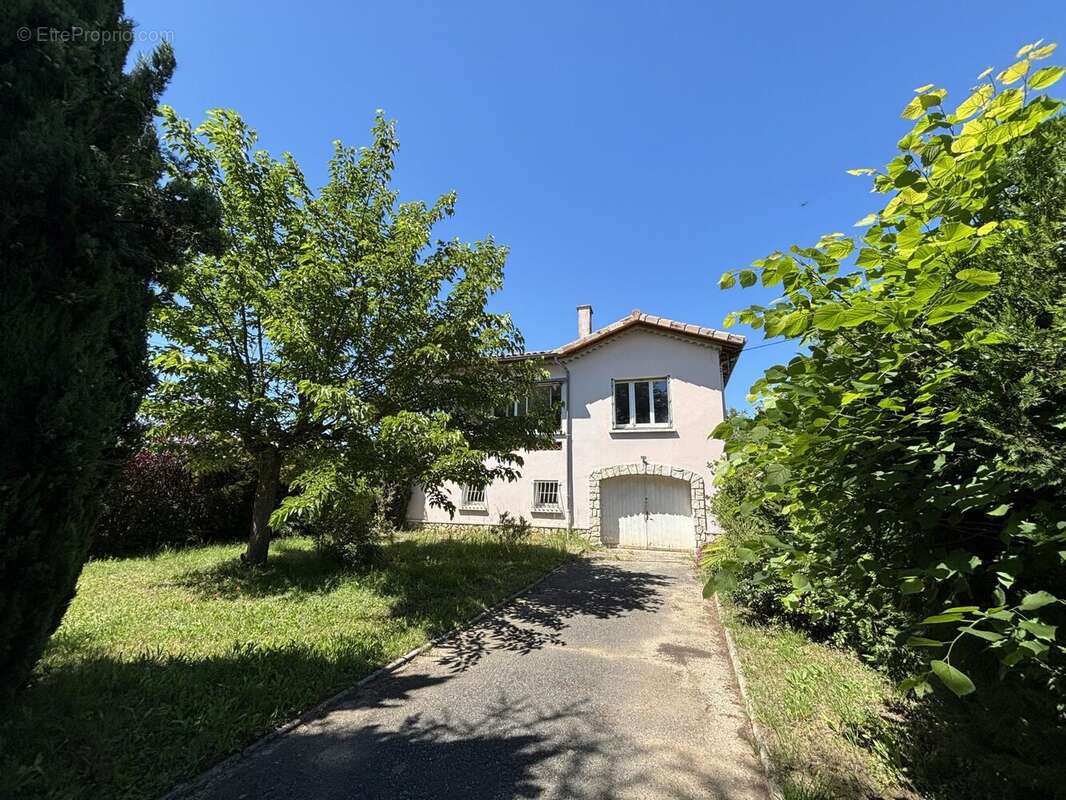 Maison à ROMANS-SUR-ISERE
