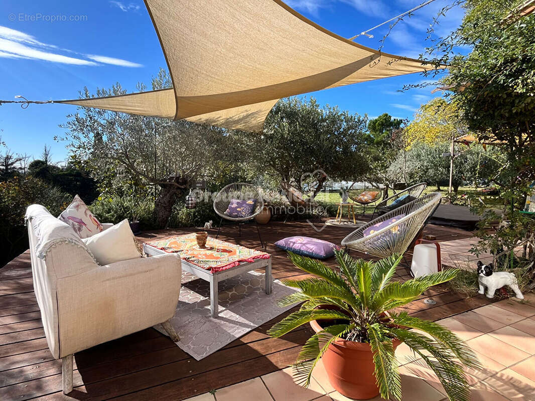 Maison à ROCHEFORT-DU-GARD