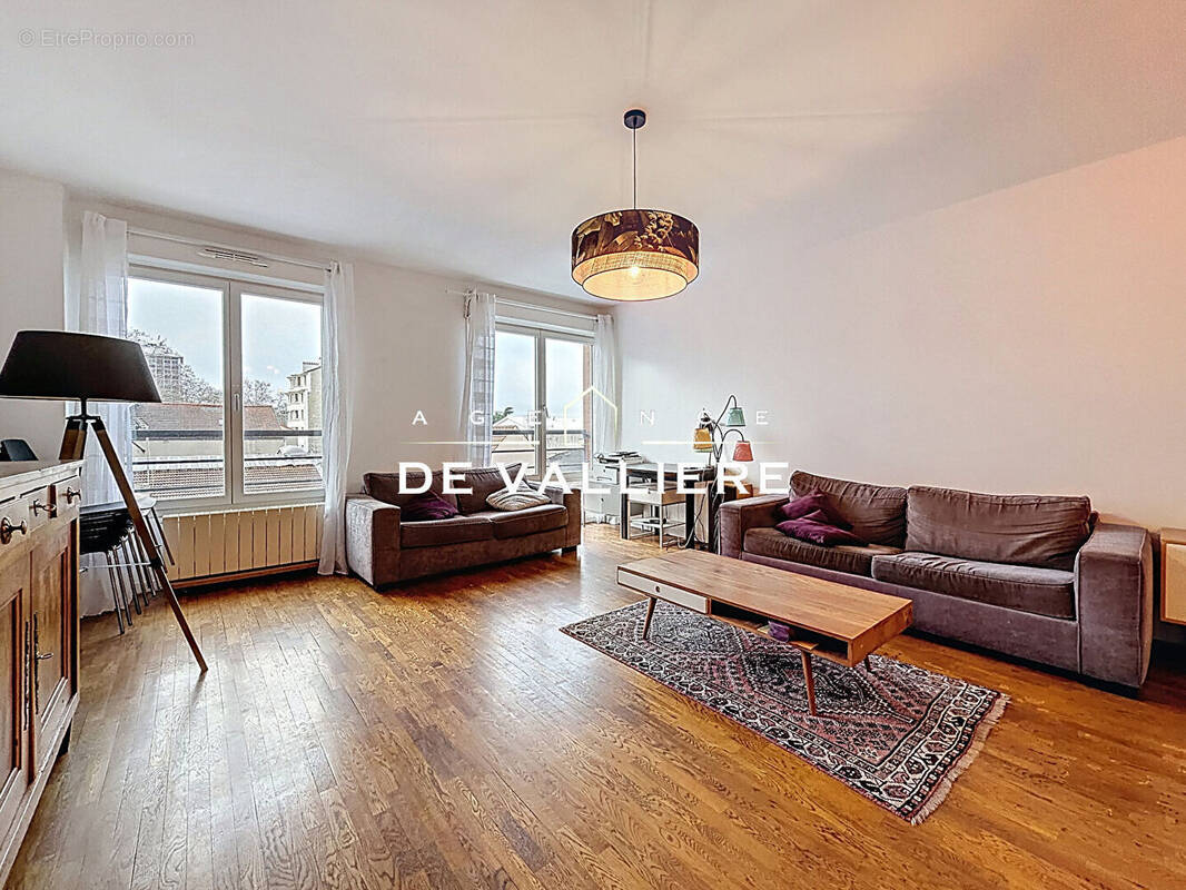 Appartement à NANTERRE