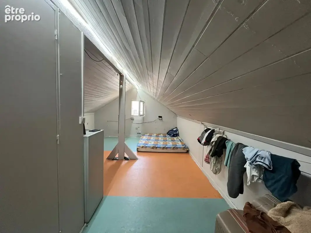 DRANCY CENTRE : Maison de ville en arrière-cour, calme absolu et grand jardin - photo 12
