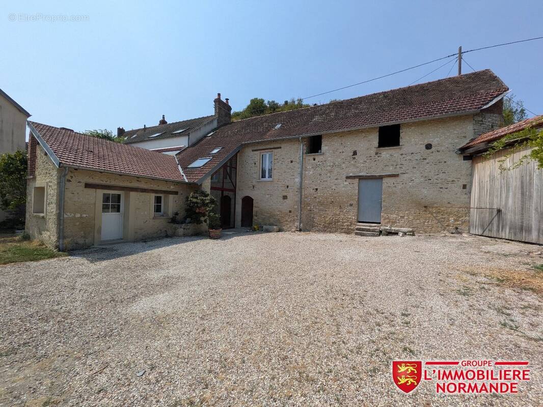 Maison à GOMMECOURT