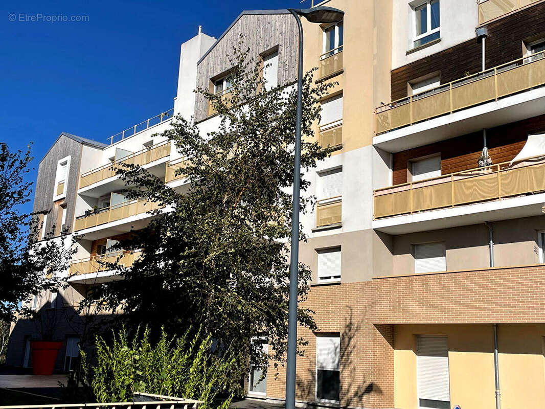 Appartement à COMBS-LA-VILLE