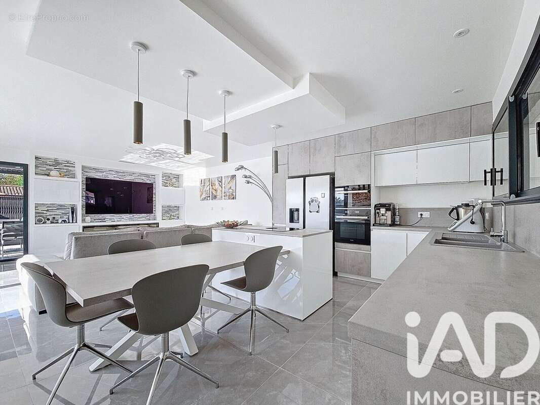 Photo 7 - Maison à ARTIGUES-PRES-BORDEAUX