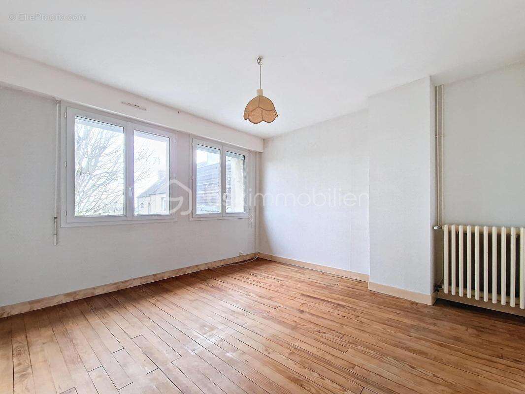 Maison à PICAUVILLE