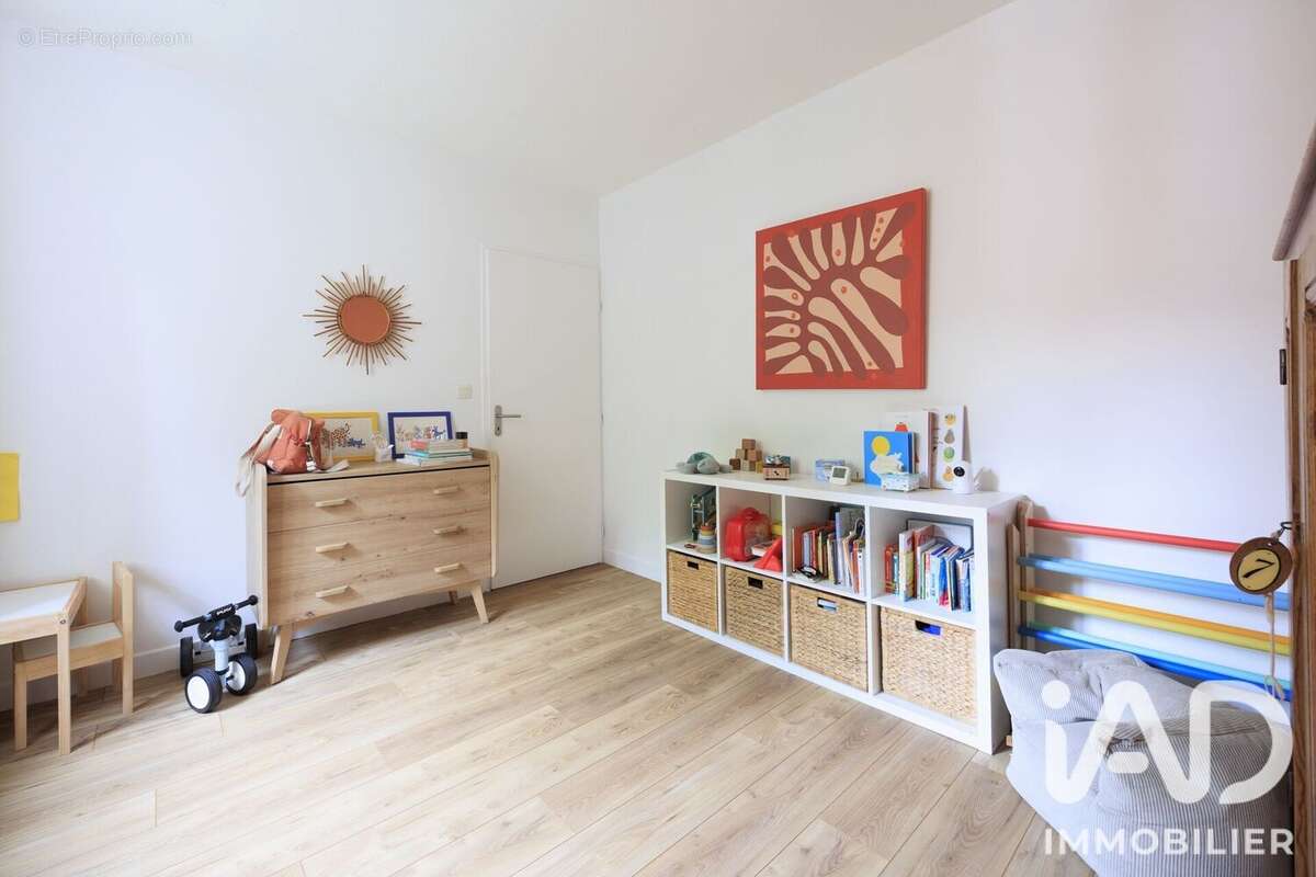 Photo 9 - Appartement à SAINT-GENIS-LES-OLLIERES