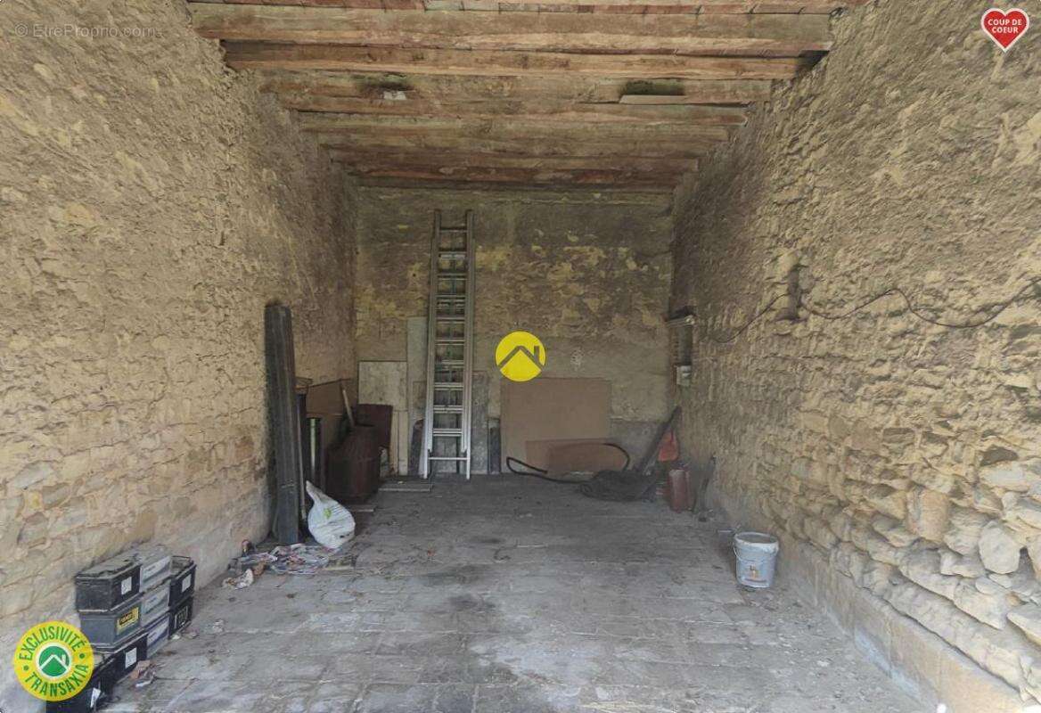 Maison à JOUET-SUR-L&#039;AUBOIS