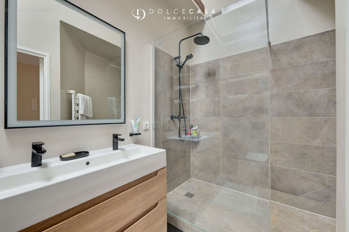 Maison à LE PERREUX-SUR-MARNE