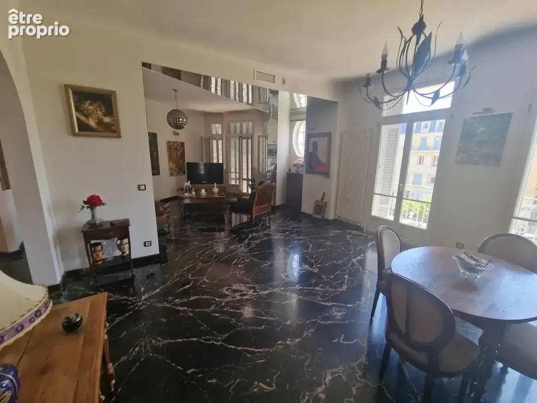 Appartement à MENTON