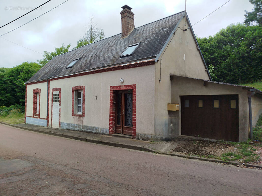 Maison à LE PLESSIS-DORIN