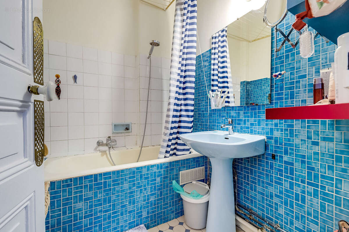 Appartement à PARIS-14E