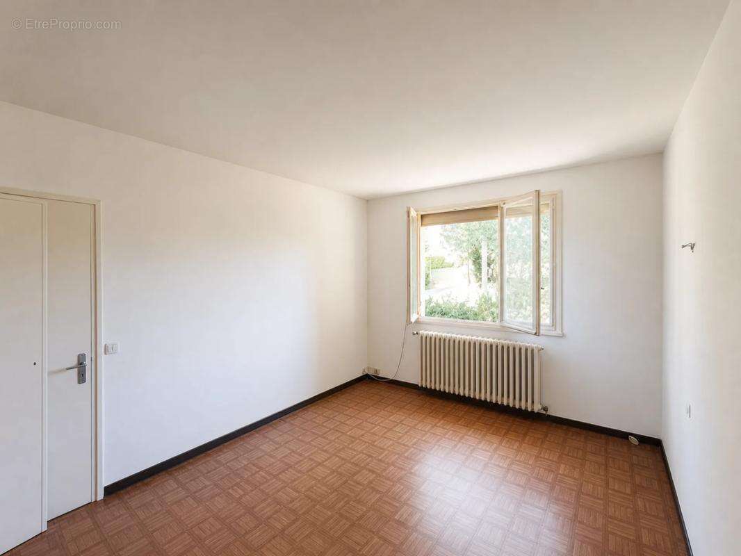 Maison de 1970,130m² sur un terrain de 1125m² - photo 6