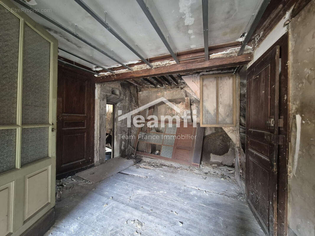 Maison à THIERS