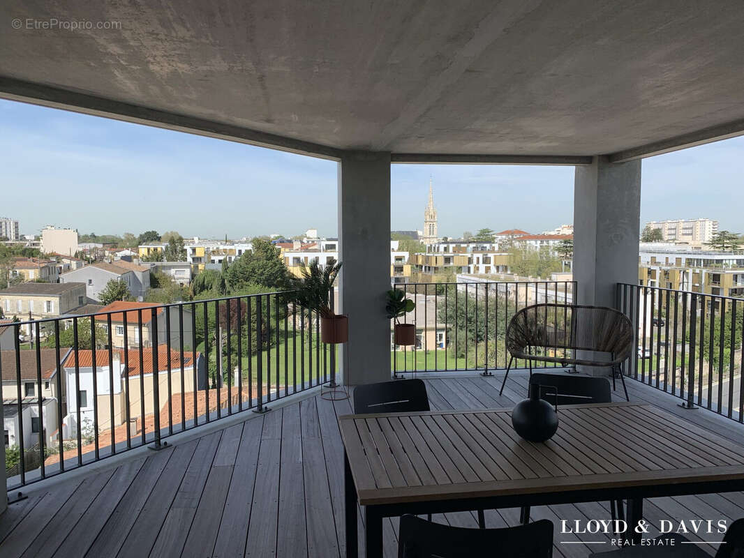 Appartement à BORDEAUX