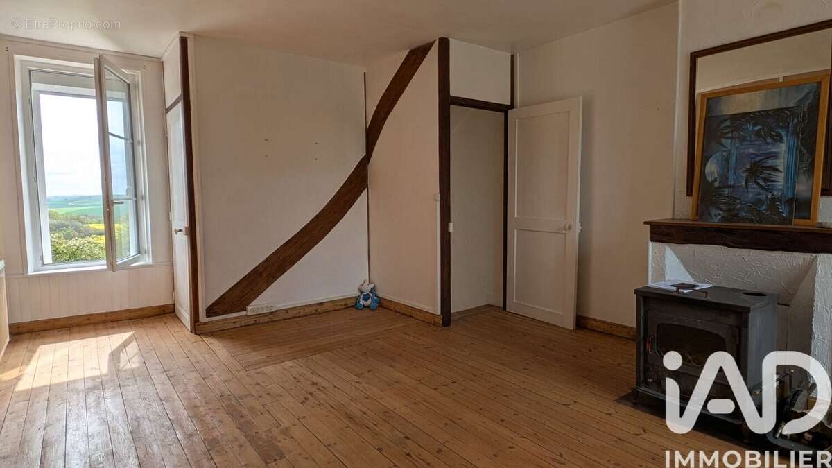 Photo 6 - Maison à VILLERS-COTTERETS