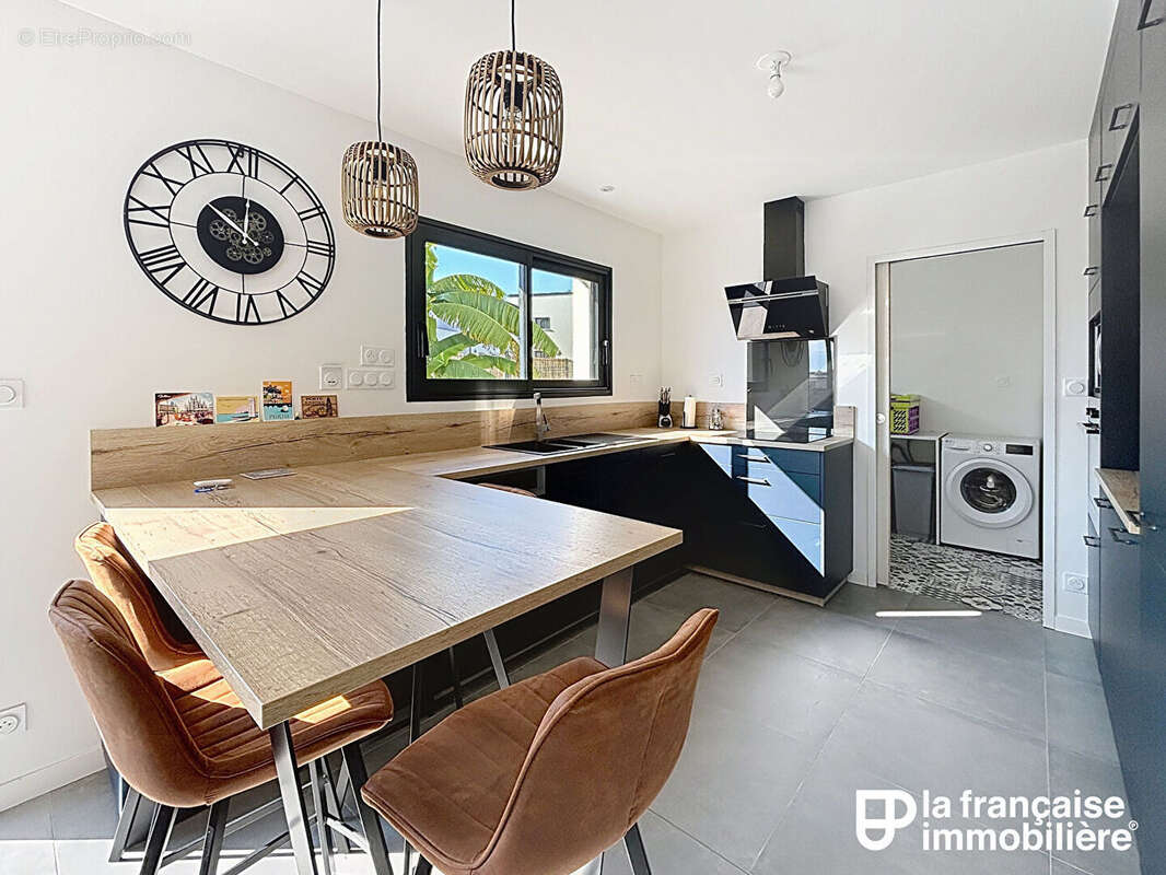 Maison à SAINT-AUBIN-DU-PAVAIL