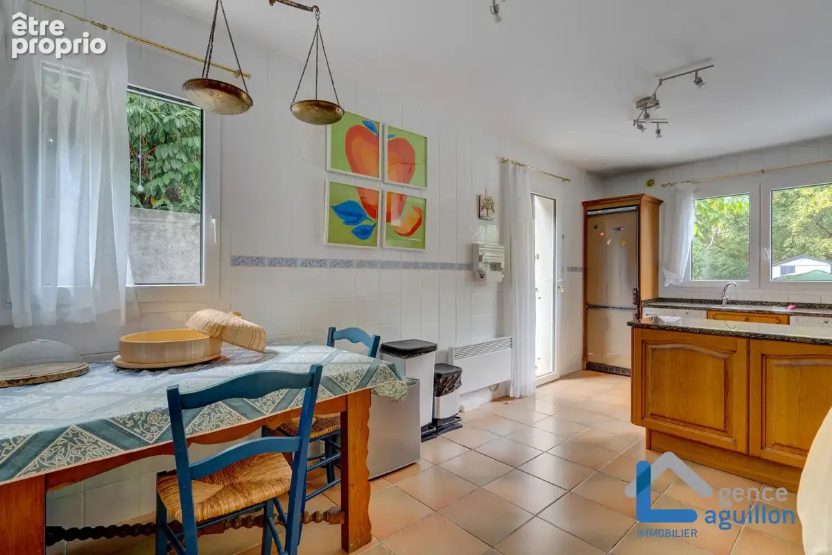 Belle maison basque sur parcelle de 6385m2 au calme - photo 10