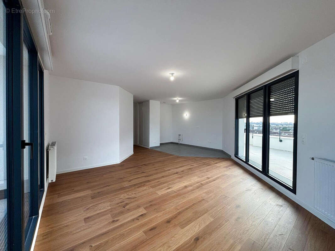Appartement à SAINT-MAUR-DES-FOSSES