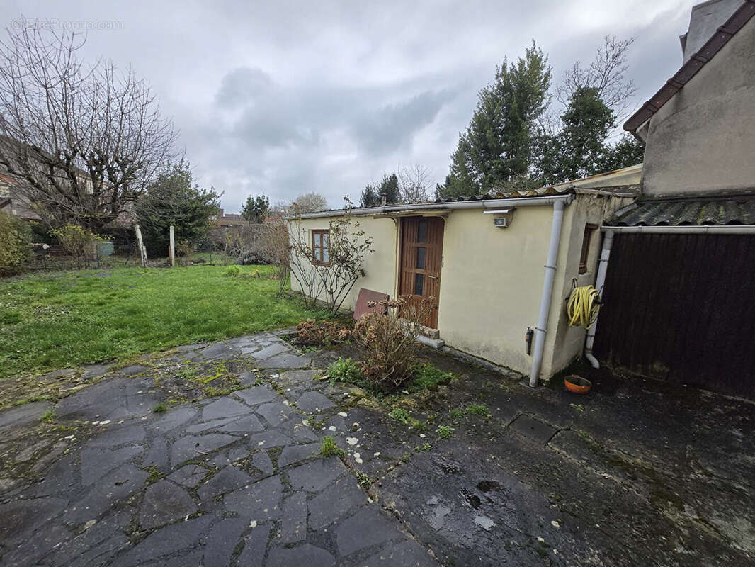 Maison à LE BLANC-MESNIL