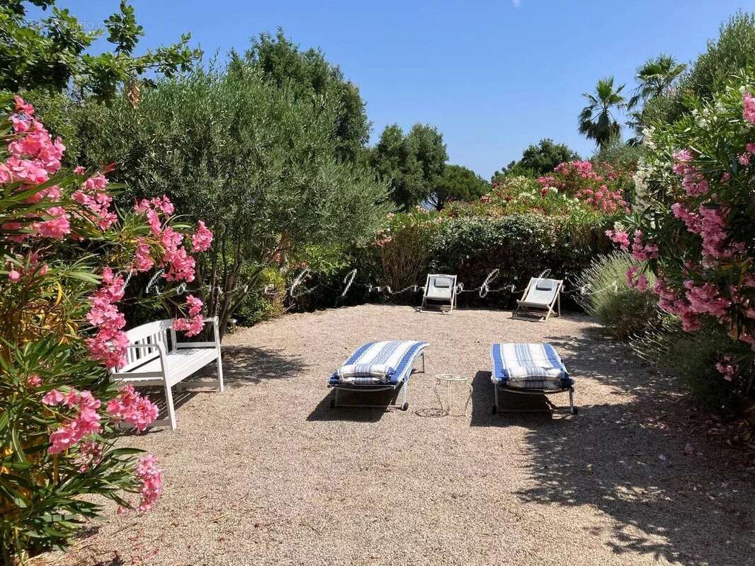 Appartement à GASSIN