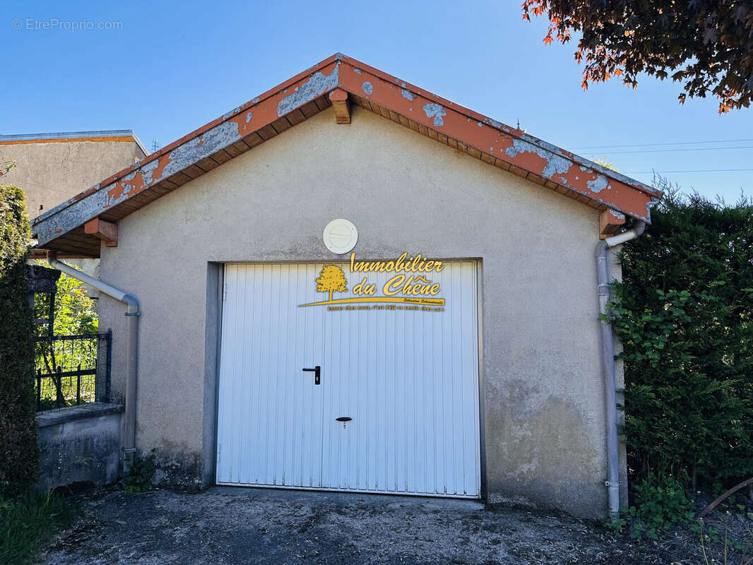 Maison à FOUGEROLLES
