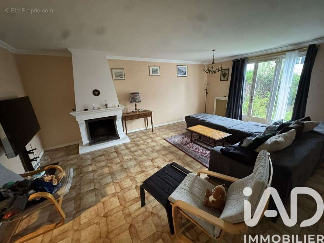 Photo 3 - Maison à LES MUREAUX