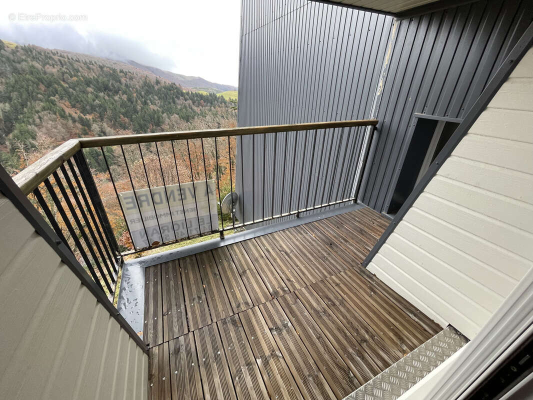 'sous compromis' t3 balcon résidence altitude 1500 - photo 5
