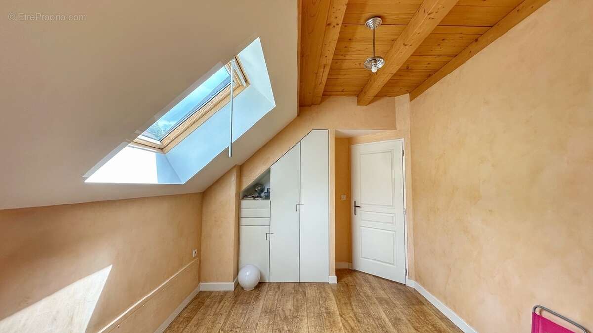 Maison à SAINT-AUPRE