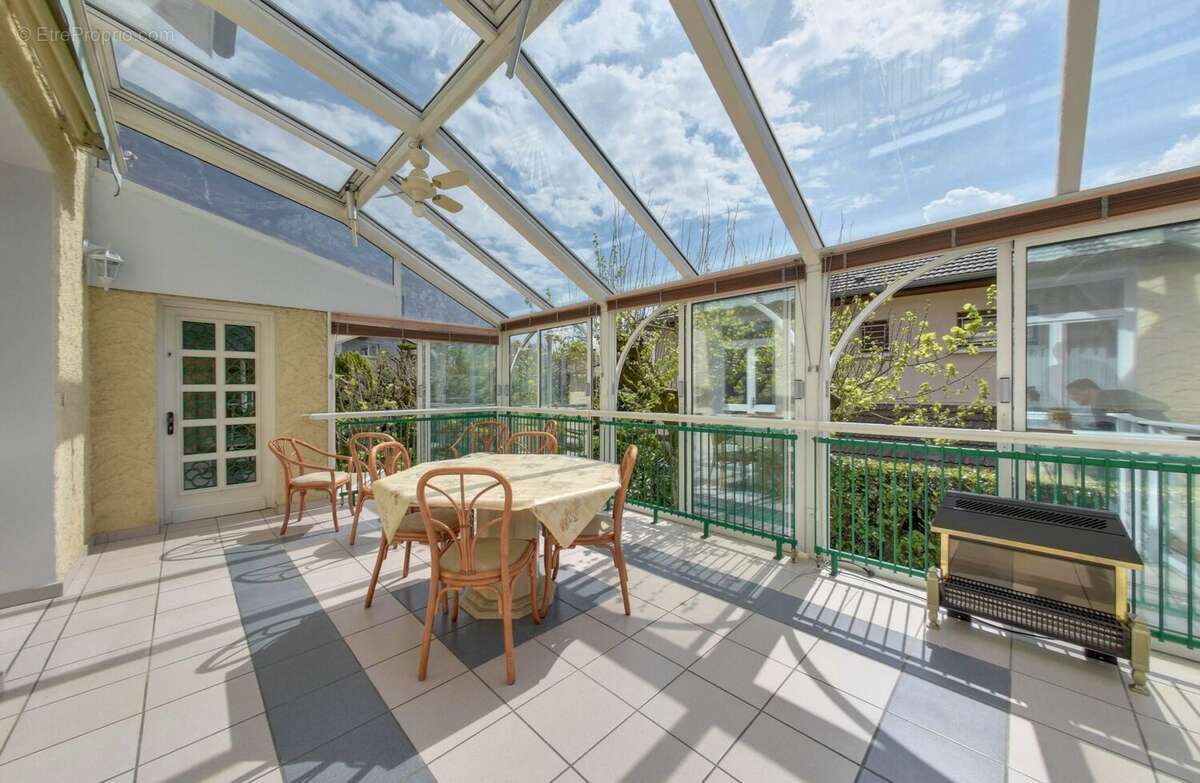 Maison à SAINT-EGREVE