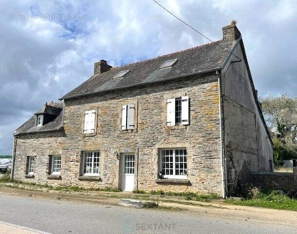 Maison à SAINT-THOIS