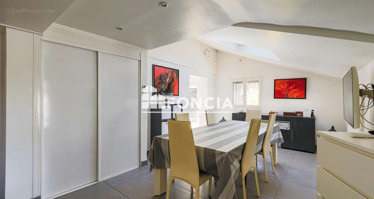 Maison à BRIE-ET-ANGONNES