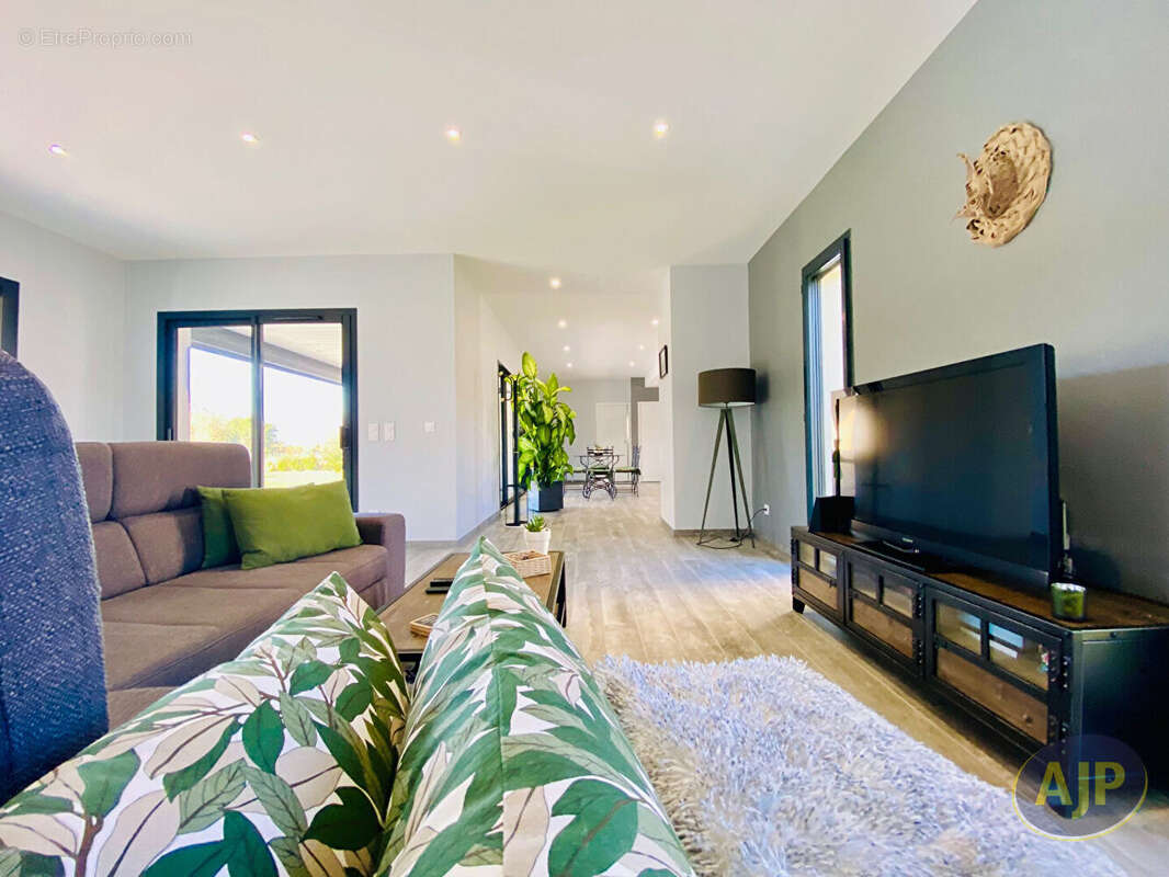 Maison à LESPARRE-MEDOC