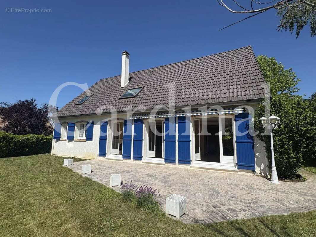 Maison à NOISY-LE-ROI