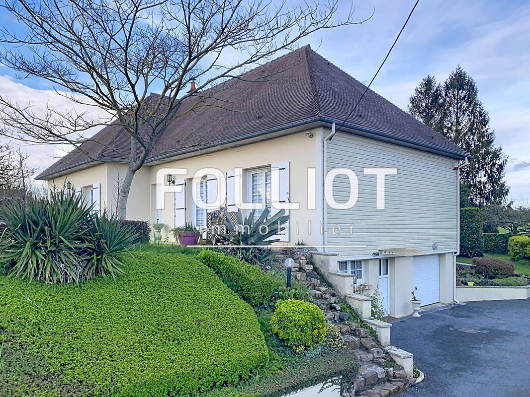 Maison à CERISY-BELLE-ETOILE