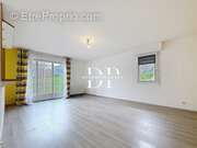 Appartement à COLLONGES-SOUS-SALEVE