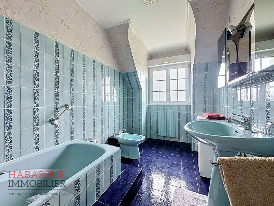 Maison à vendre à Saint Vougay - Réf 472LT - 7 pièces, 125.70 m² - photo 7