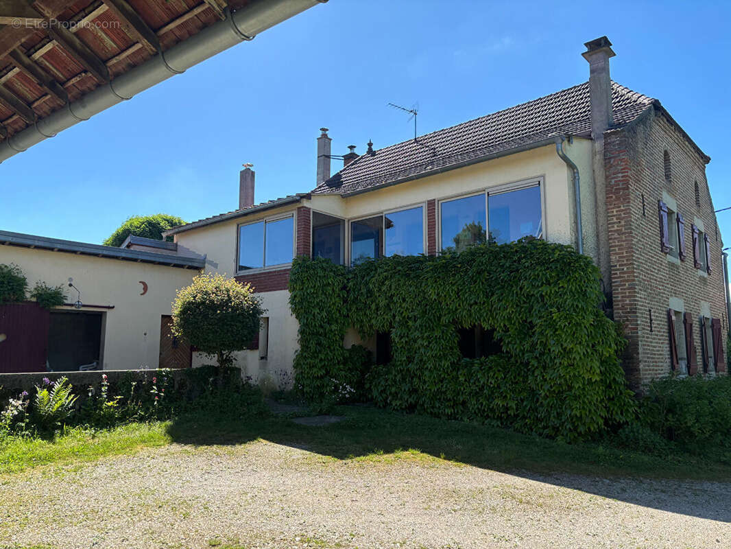 Maison à CHAPELLE-VOLAND