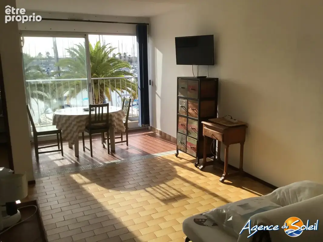 Appartement 1 pièce 27 m² à vendre à Gruissan (11430) - photo 2