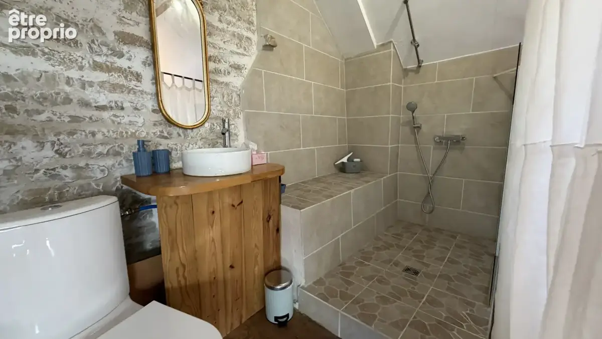 Maison avec activité de gîte   Dépendances et terrain clos - photo 11
