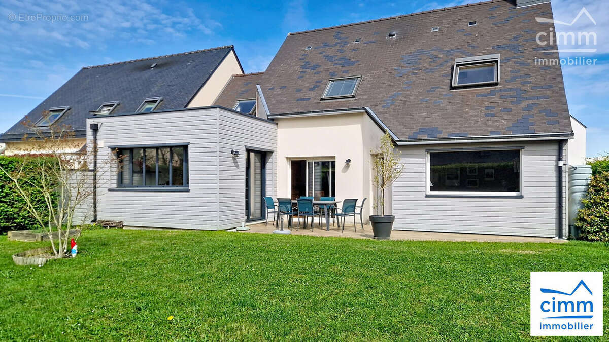 Maison à NOYAL-CHATILLON-SUR-SEICHE