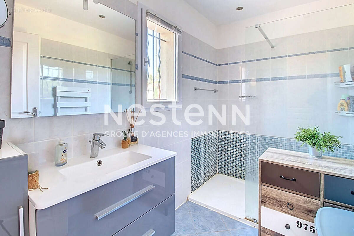 À VENDRE DRAGUIGNAN Maison 5 chambres, 168 m² sur 1500 m² de terrain avec Piscine - photo 16