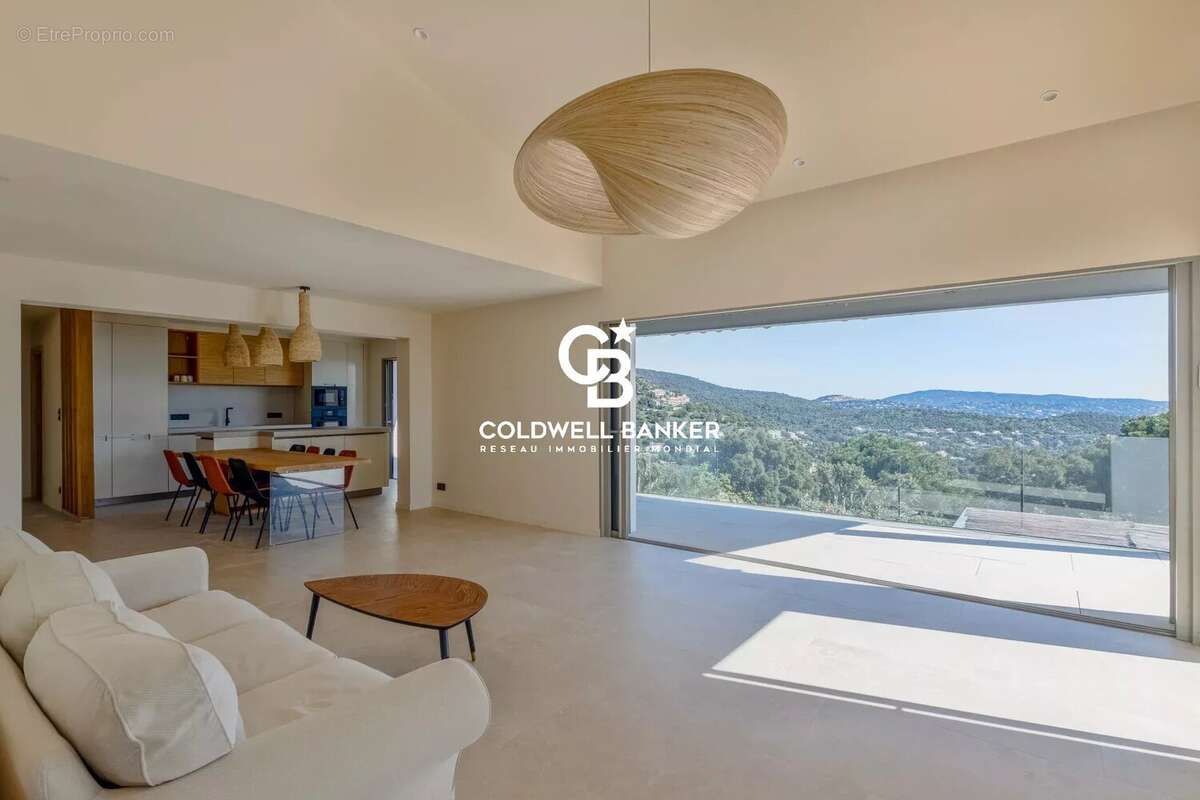 Maison à CAVALAIRE-SUR-MER