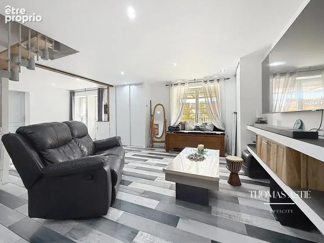 Maison 5 pièces 101 m² à vendre à Noyant (49490) - photo 4
