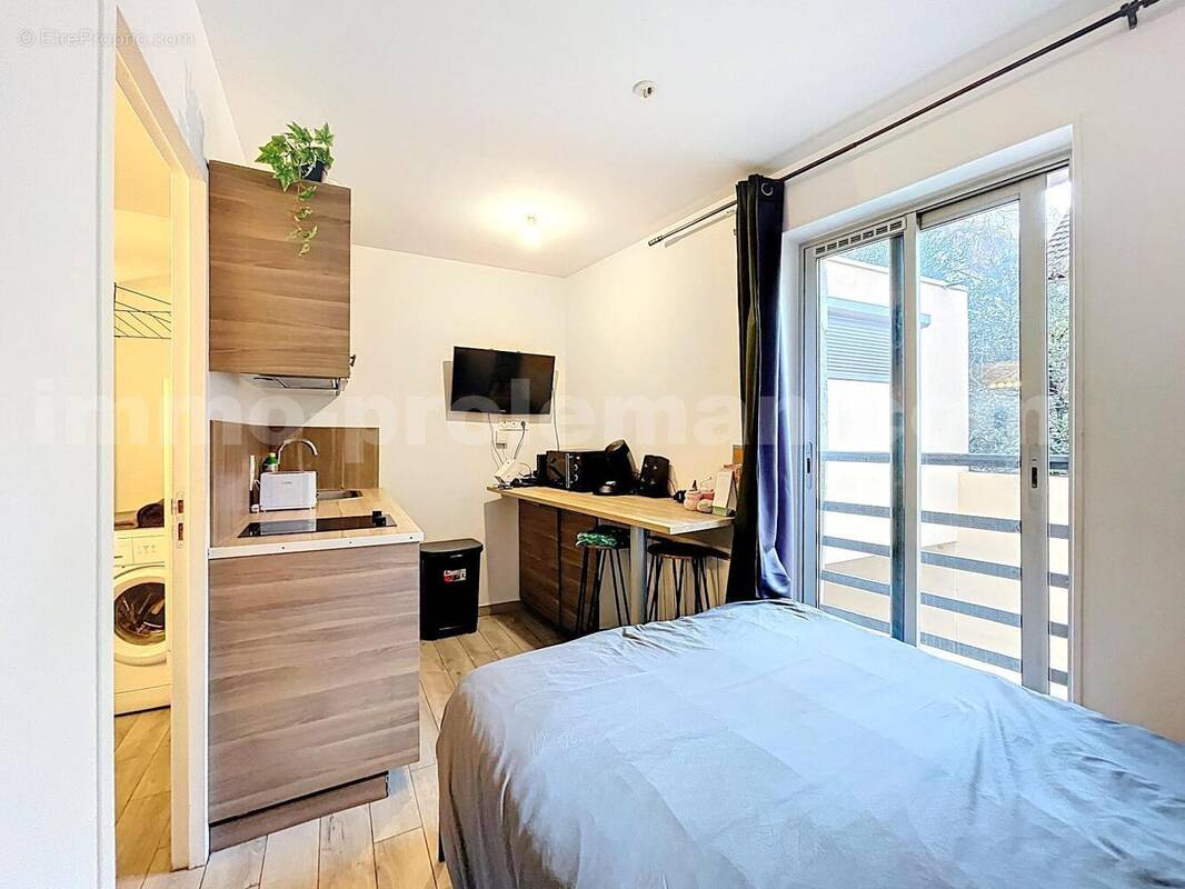 Studio_Annemasse_Genève_Ceva_tramway_Suisse_investissement_hyper_centre_Séjour_cuisine_ - Appartement à ANNEMASSE