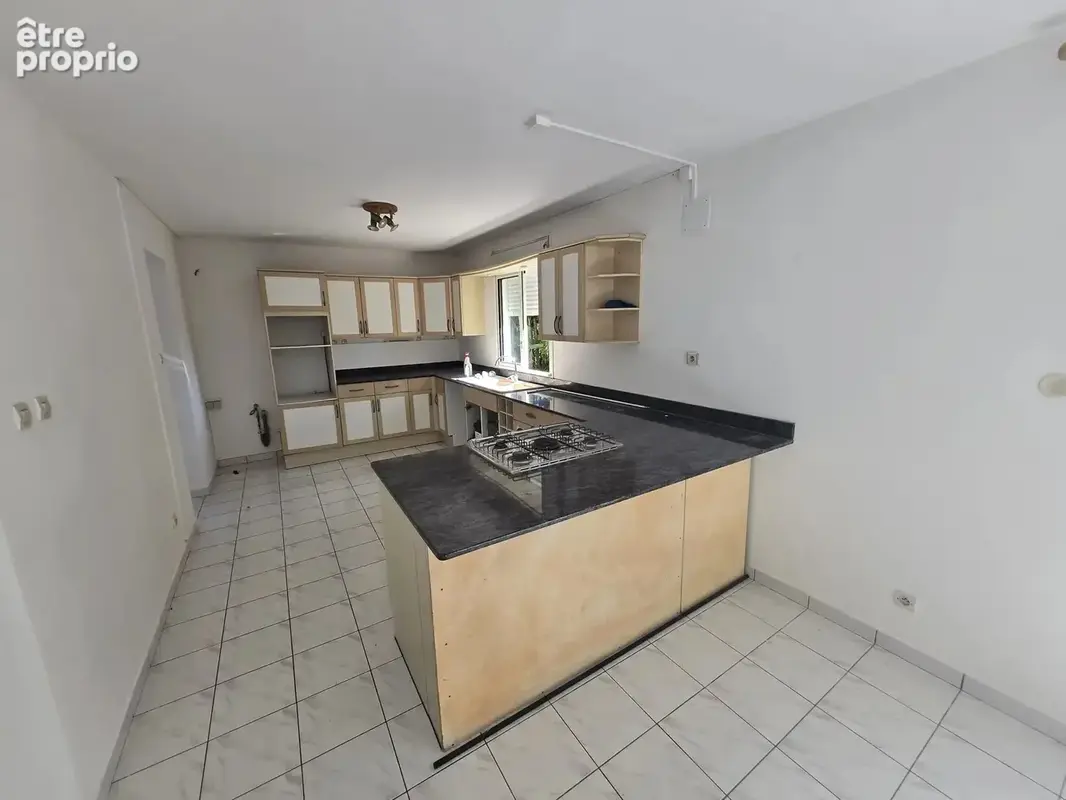 Maison 5 pièces 110 m² – Sainte-Marie, Terrain Élisa – à rénover - photo 4