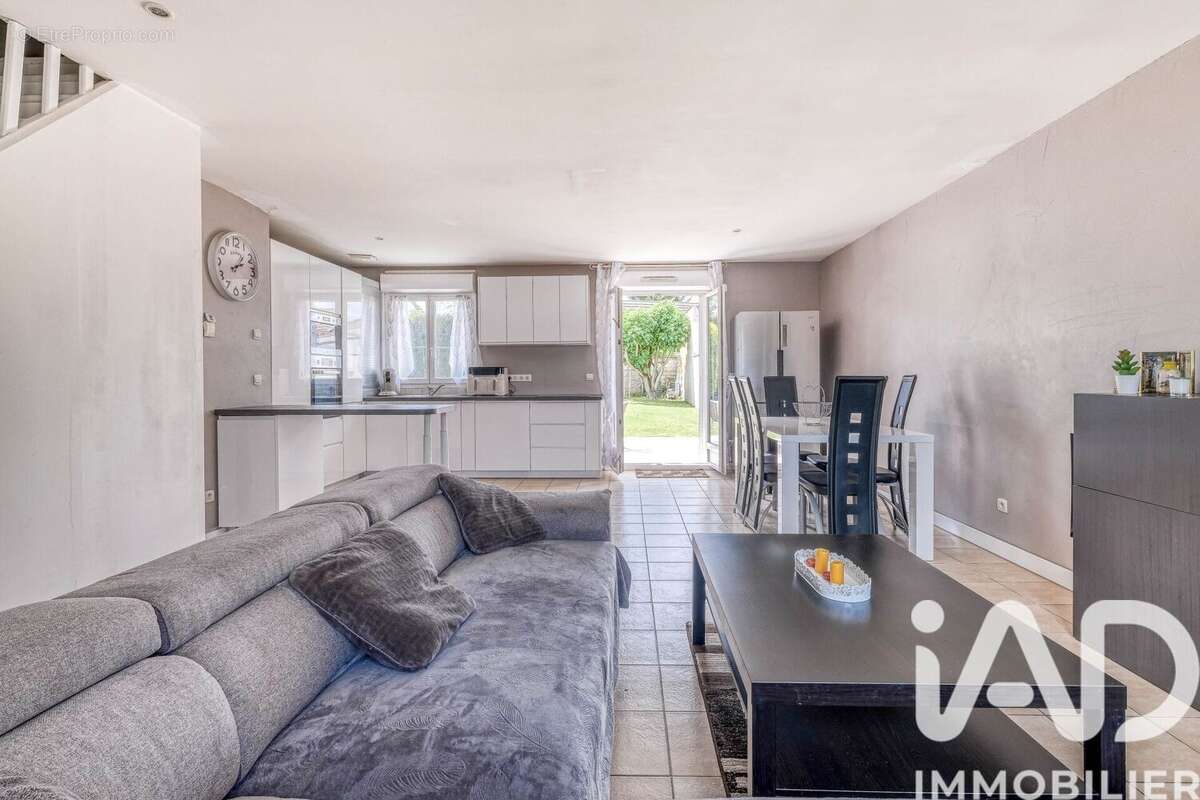 Maison 100 m² à Villeroy  - photo 3