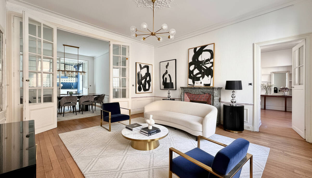 Appartement à CORBEIL-ESSONNES