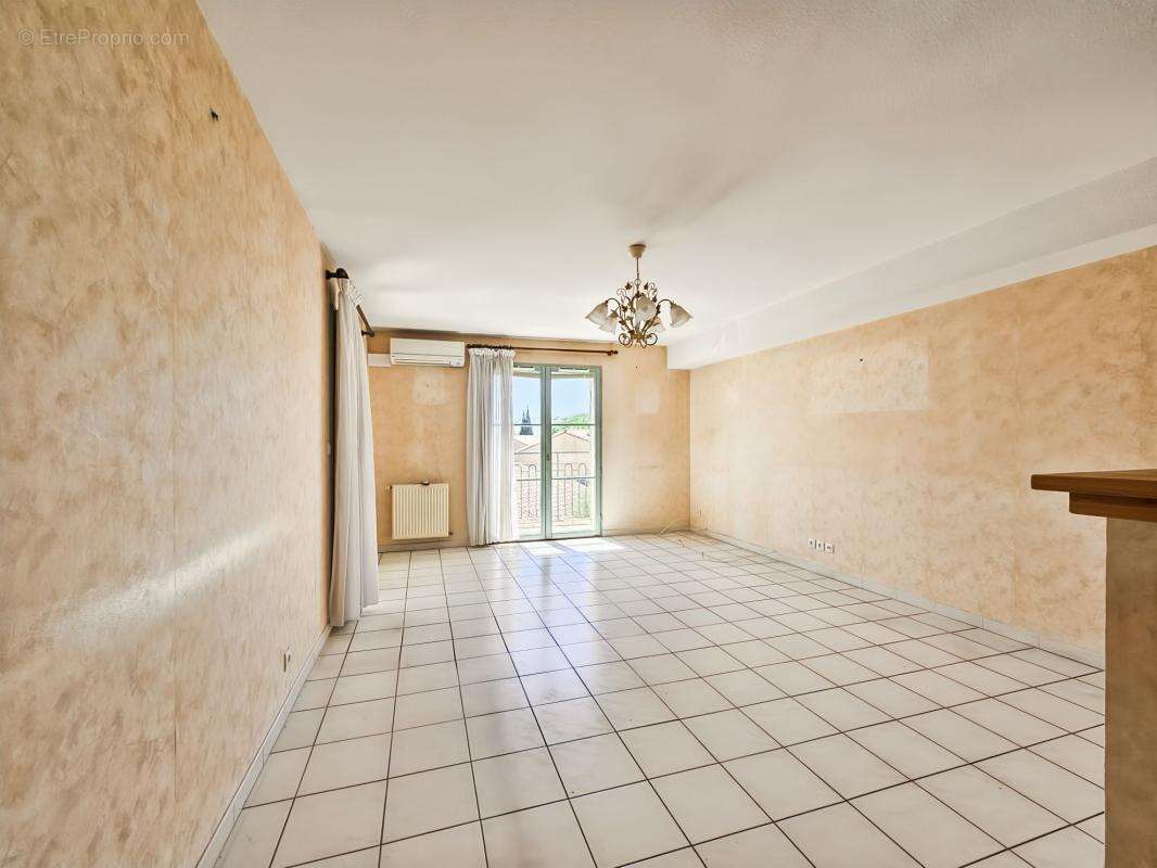 Appartement à UZES